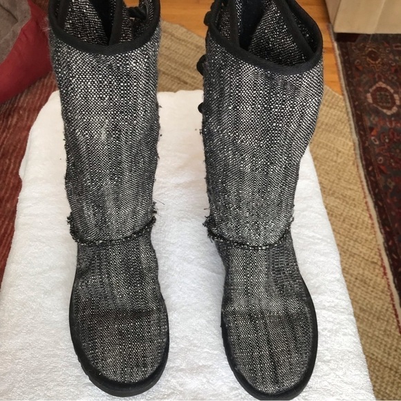 UGG Black Harbour back lace up mid calf size 6 all season boot. - Picture 2 of 16